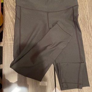 Under Armor leggings